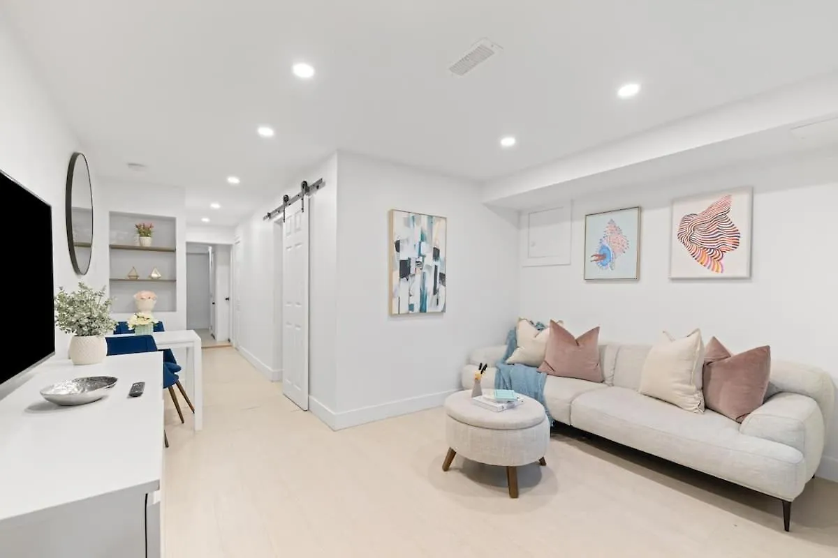 Appartamento Trendy Ossington Hideaway Comfy Basement Retreat Toronto Canada